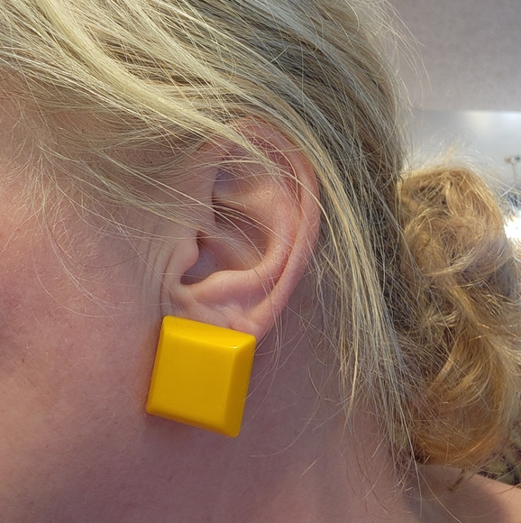 Vintage 80's-90's Clip on Earrings - Picture 3 of 3